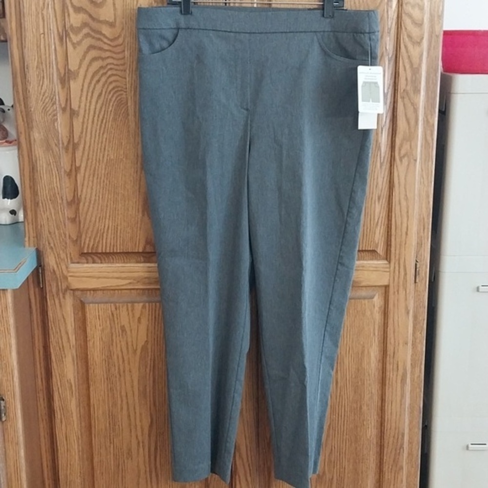 Alfred Dunner NWT Women's Classic‎ Pull-on Dress Pants Sz 18 Grey Tummy Control